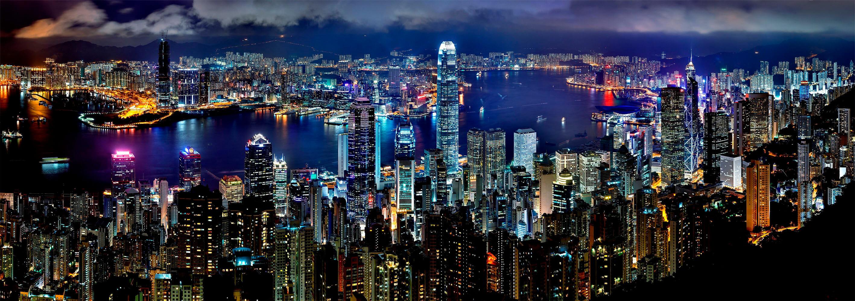 Honkongo spindesys naktį