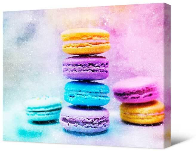 Picture Space macarons