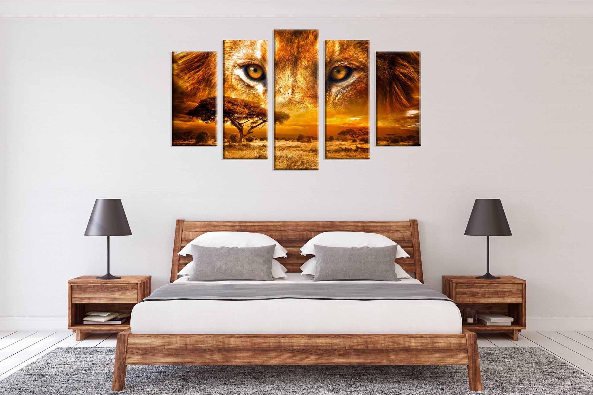 Bild Modulares Bild - Augen eines Löwen über der Savanne 2